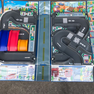 トミカ おでかけマップ 小物無しの画像