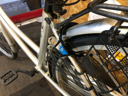 26インチ シティーサイクル シルバー