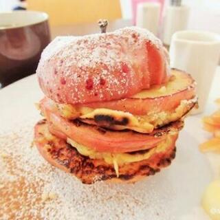 『りんごスイーツ専門店行きませんか🍎』