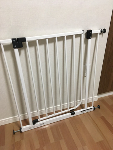 日本育児のベビーズゲイト 1台あたり1500円