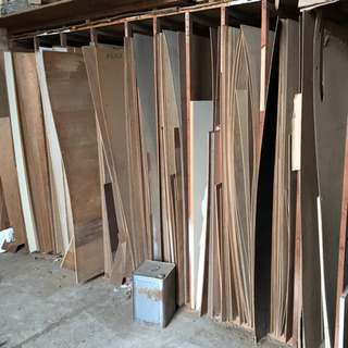 【無料】ベニヤ板、板材大量にあります。差し上げます。