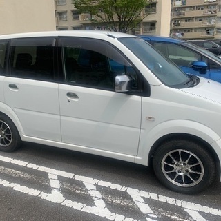 ダイハツムーヴ2005、白色の画像
