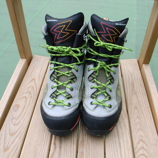GARMONT登山靴25.5㎝美品
