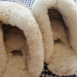 UGG スリッパの画像