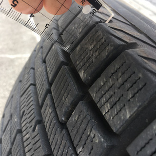 スタットレスタイヤ195/65/ R15の画像