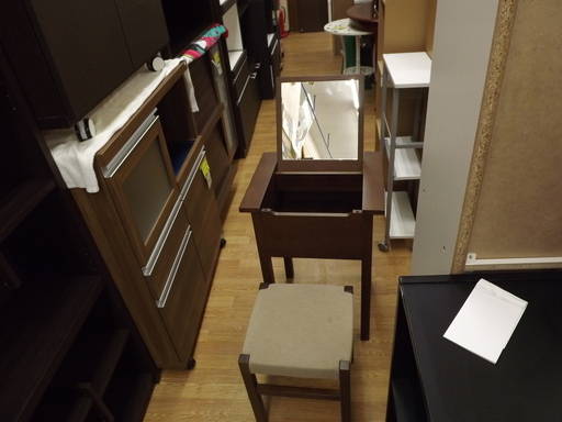 値下げ！ 無印良品 ドレッサー イス付 幅47㎝ バーチ材 コンパクト 良品計画 鏡台 札幌 西岡店 値下げ！ 無印良品 ドレッサー イス付 幅47㎝ バーチ材