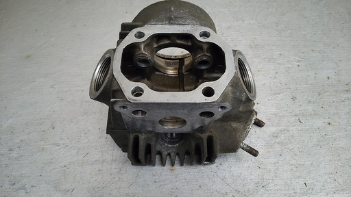 スーパーカブ[シリンダーヘッド」純正部品12200-GK4-761 (S) 盛岡の