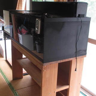 120cm　アクリル水槽　木製台付　サービス品ありの画像