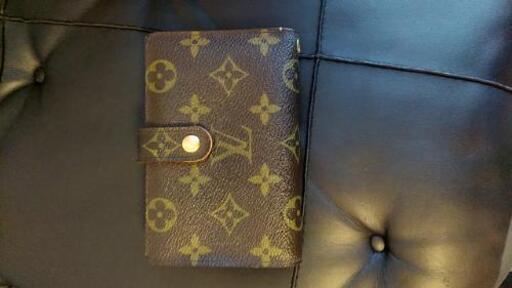 Louis Vuitton　がま口財布