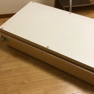 収納付きダブルベッドの画像