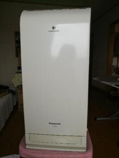 Panasonic　ナノイー　空気清浄機