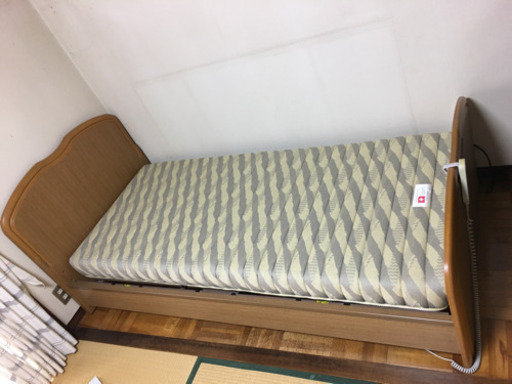 電動ベッド 動作確認済み