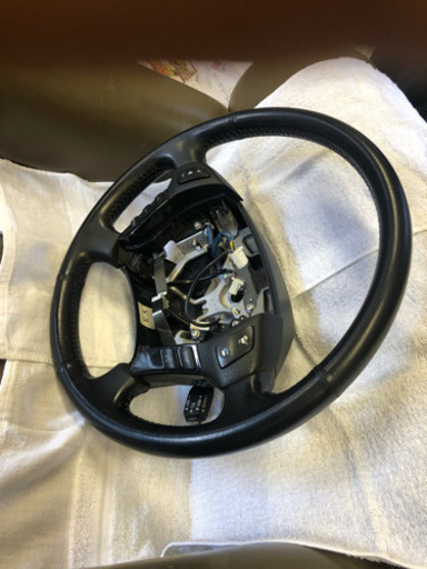 18クラウン 純正ハンドル