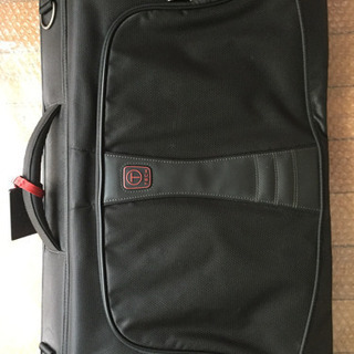 38 tumi ガーメントケース バッグ 高級スーツ持ち運び