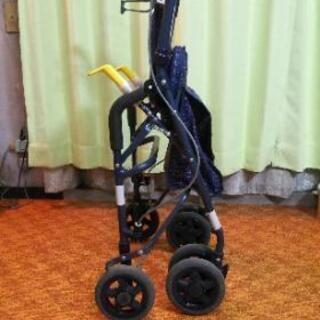 折り畳みシルバーカー（椅子つき）の画像