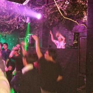 クラブ貸しきりイベントに行きます。