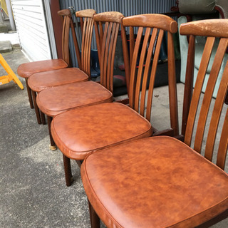 椅子五脚セットの画像