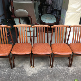 椅子五脚セットの画像