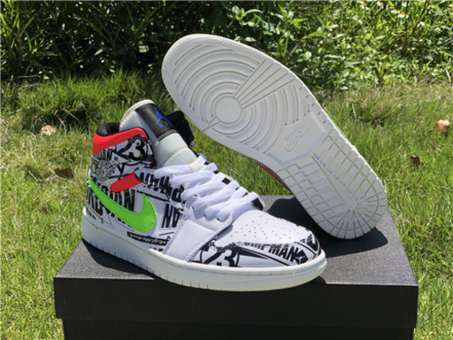 【日本未発売】ナイキ エアジョーダン1  MID all love logos