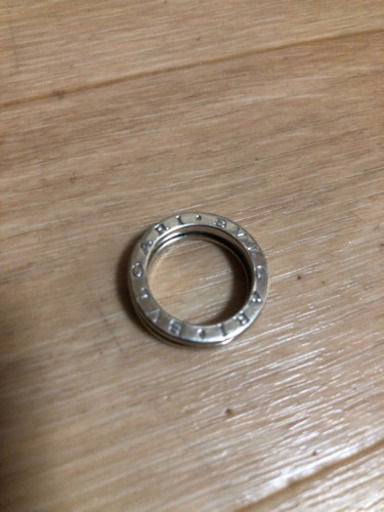 ブルガリk18wgビーゼロワンリング