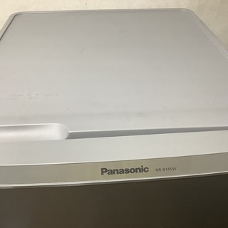 【大幅値下げ、おまけ付き・近所であれば搬送】冷蔵庫 パナソニック NR-B145W-S [シルバー]  2013年製の画像