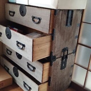 アンティーク家具　タンス