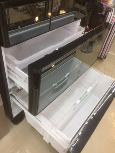 0707-03 2016年製 日立 670L 冷蔵庫 自動製氷 真空チルド ミラーガラストップ 電動オープン 参考上代40万 福岡 糸