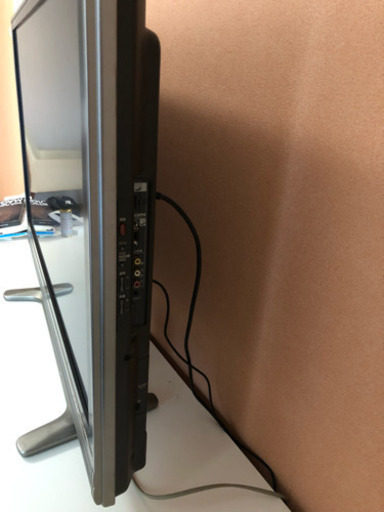 SHARP 42型テレビ