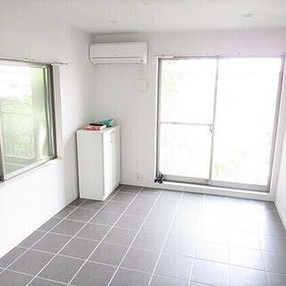 🉐初期費用３万円🙂BT別家電付で家賃39000円🏠新宿へ35分の小田急線鶴川駅徒歩17分❤️デザイナーズリノベーションで綺麗♪の画像
