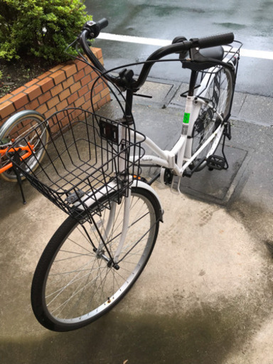 26型 6速ギヤ 自転車本体  カゴ付き 白