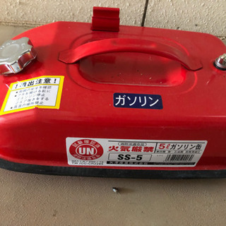 ガソリン缶5リットルの画像