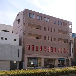 上本町　大通りに面する1階路面店♪ エステ・整骨院・教室等にオススメ♪
