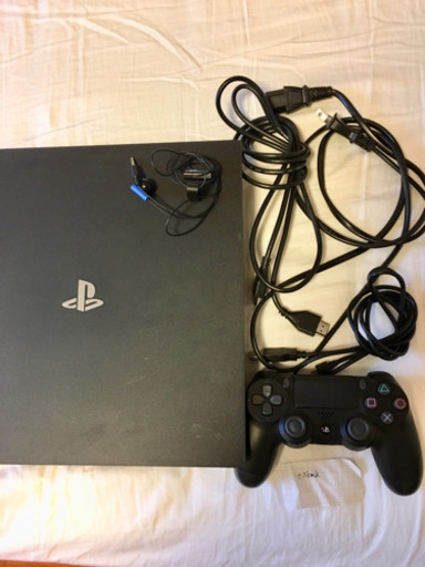 PS4 pro 1TB CUH-7100B 本体 表参道/外苑前