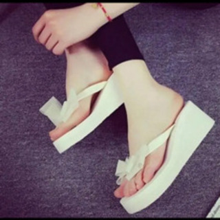 厚底 ビーチサンダルの画像