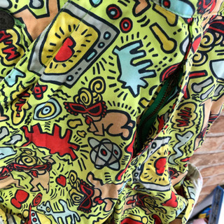 ヒスミニ×キースヘリングコラボのサロペット、オーバーオールの画像