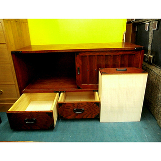 札幌 昭和レトロ風【和風家具 民芸調 水屋箪笥】幅105cm たんす タンス