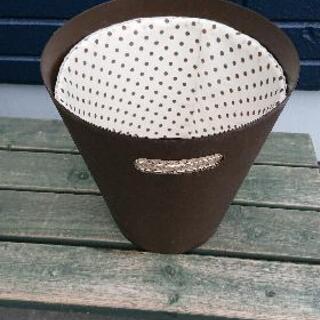 【先着順】ゴミ箱　ブラウン　ドット【引取限定】の画像