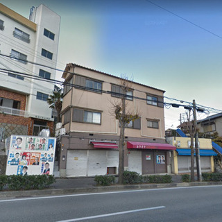 軽自動車4台付き♫事務所倉庫♫家賃も安いですよ♫