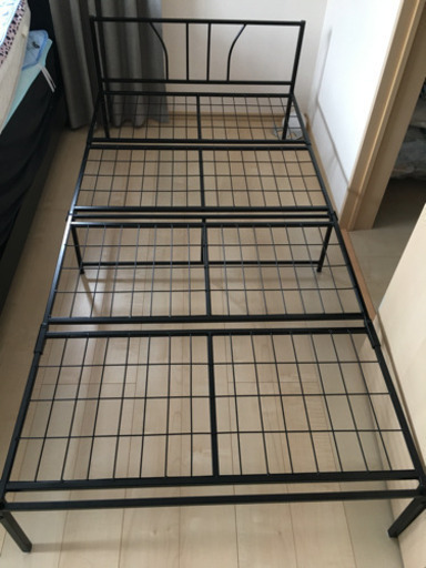 シングルサイズスチールベット