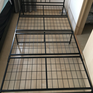 シングルサイズスチールベット