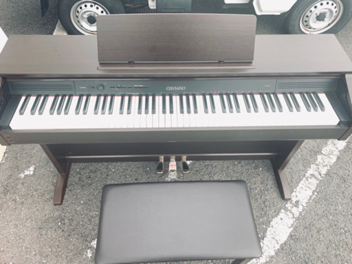 カシオ セルヴィアーノ 電子ピアノ 綺麗目です。