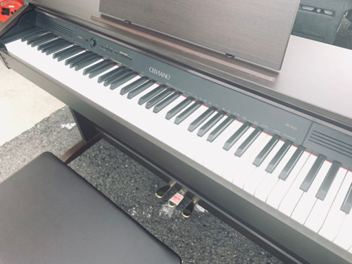 カシオ セルヴィアーノ 電子ピアノ 綺麗目です。