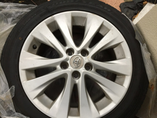 トヨタの純正アルミ好きなタイヤ235/50R18   90V