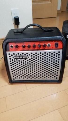 ギターなどに使うアンプです。