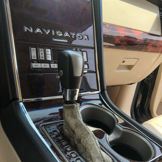 リンカーンナビゲーターの画像