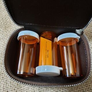 COACHピルケースの画像