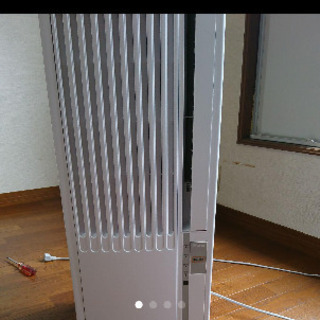 窓用エアコン　売りたいです。