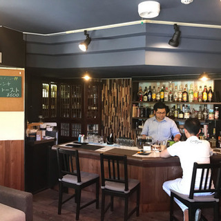 令和4年2月更新・伊豆高原大室山メイン通り沿い、小さなカフェ風・小売業向・ワークショップ・貸スペース物件（店舗＋休憩室1室） − 静岡県