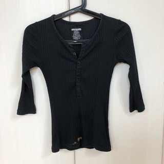 ★セシル★ヘンリーリブカットソー差し上げます。