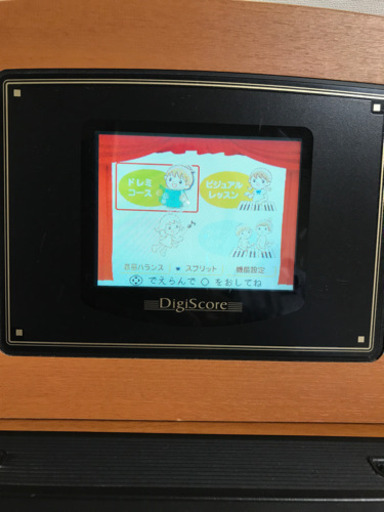 ローランド 電子ピアノ 液晶画面付き